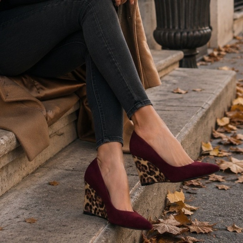 Ollio Burgundy Suede Wedge Heels Leopard Print Pointed Toe Pumps Size 6.5
